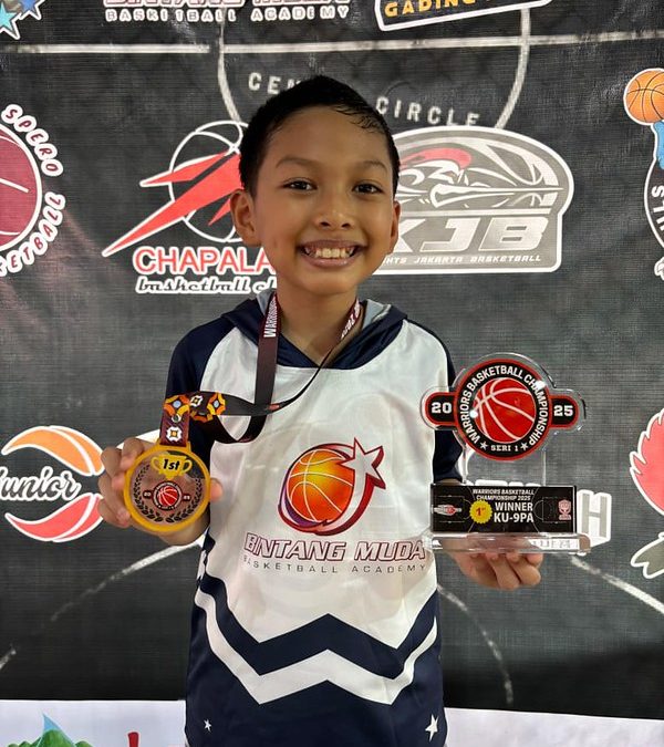 Siswa SD Strada Van Lith II Merahi Juara dalam Warriors Basketball Championship 2025