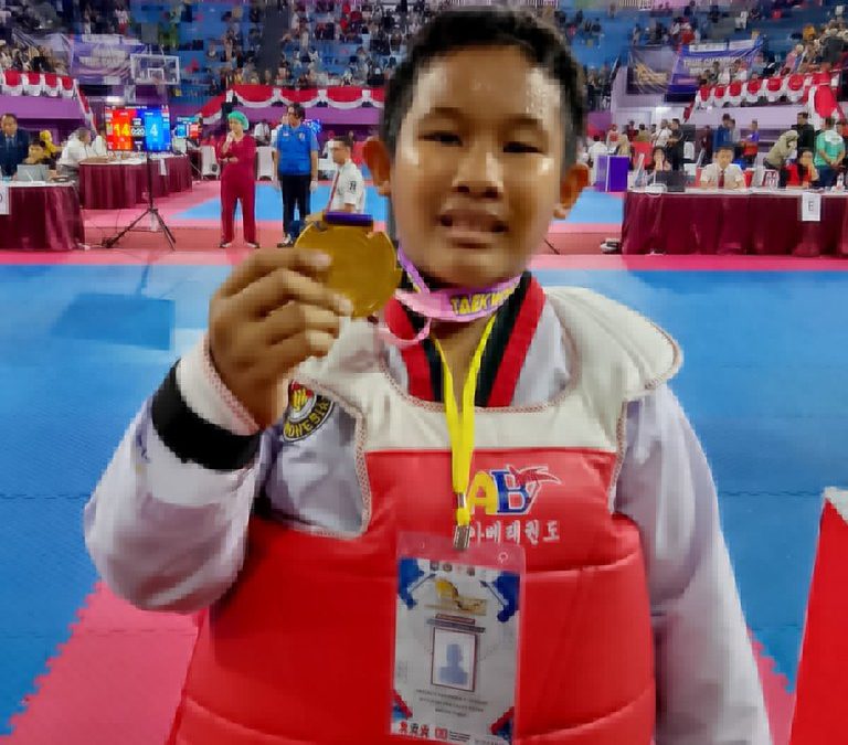 Siswa Strada Meraih Medali Emas dalam olahraga Taekwondo