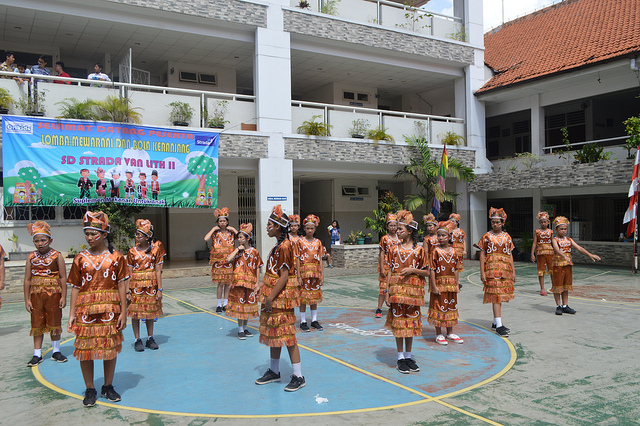 Lomba Mewarnai dan Bola Keranjang Tingkat TK